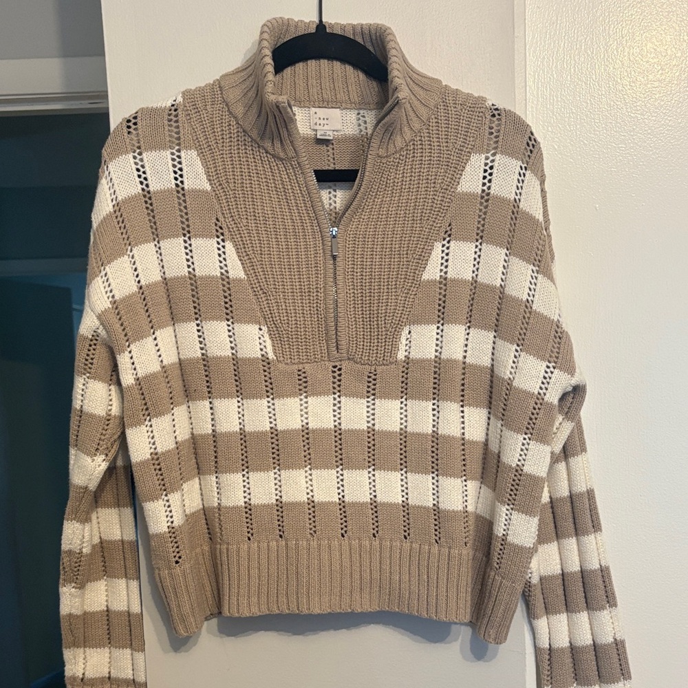 a new day Women's Quarter Zip Sweater - Tan and White
